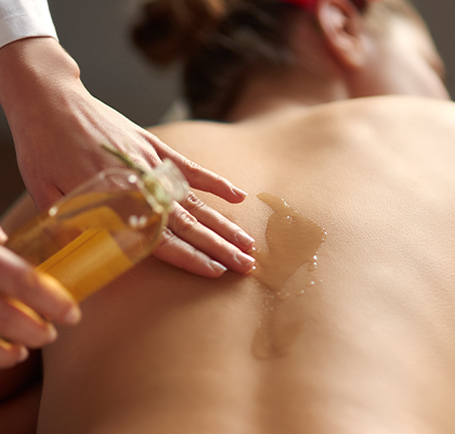 Otthoni “wellness” és lazítás masszázsolaj segítségével